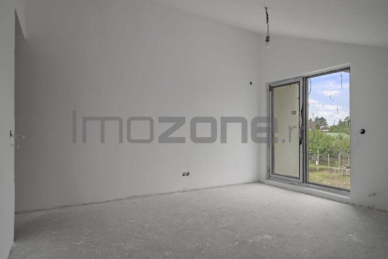 Buftea, Str. Horia, langa lac, duplex p+m, 195 mp utili