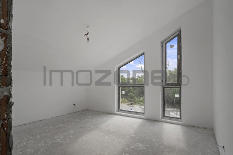 Buftea, Str. Horia, langa lac, duplex p+m, 195 mp utili