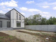 Buftea Casa spatioasa P+M, 195 mp, 3 dormitoare si 3 bai