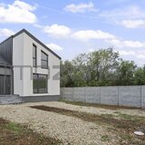 Buftea, Str. Horia, langa lac, duplex p+m, 195 mp utili